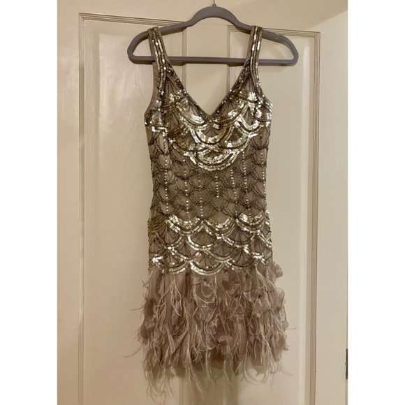 Sue Wong Dresses & Skirts - Gold Sequin and Feather Dress